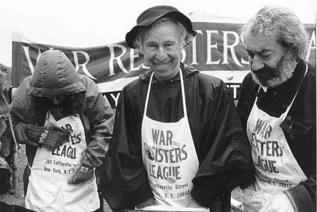 Susan Pines, Karl Bissinger, and Ralph DiGia selling WRL literature, April 26, 1980. © Dorothy Marder 1980  