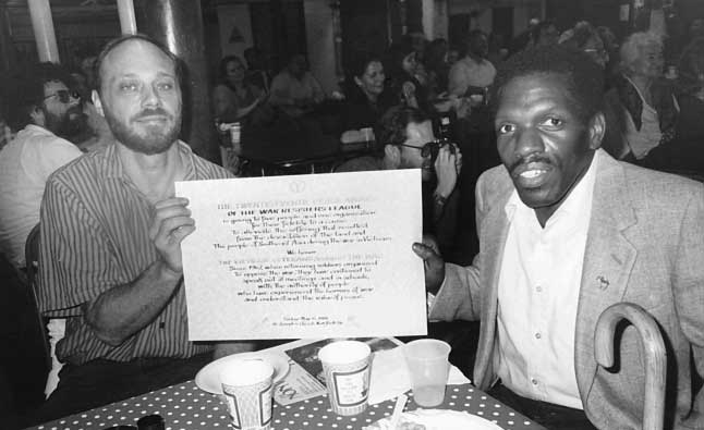 David Cline and Clarence Fitch at 1988 Annual Peace Award dinner. Photo by Dorothy Marder/WRL files