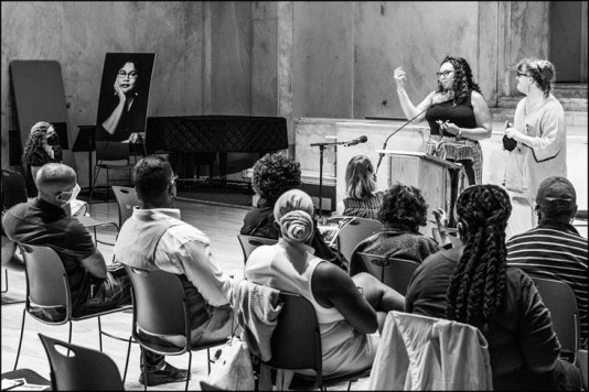 Kristine Keeling addresses family and community at August celebration of the life ofLinda Thurston 